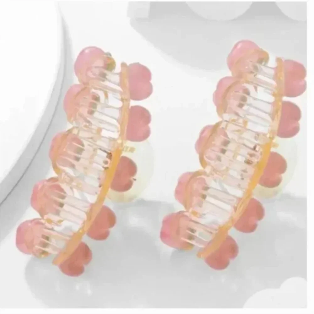 ⭐️ FREE Peach Fruit Hipster Hippie Artsy Trendy Modern Girly Hair Claw Clips Set